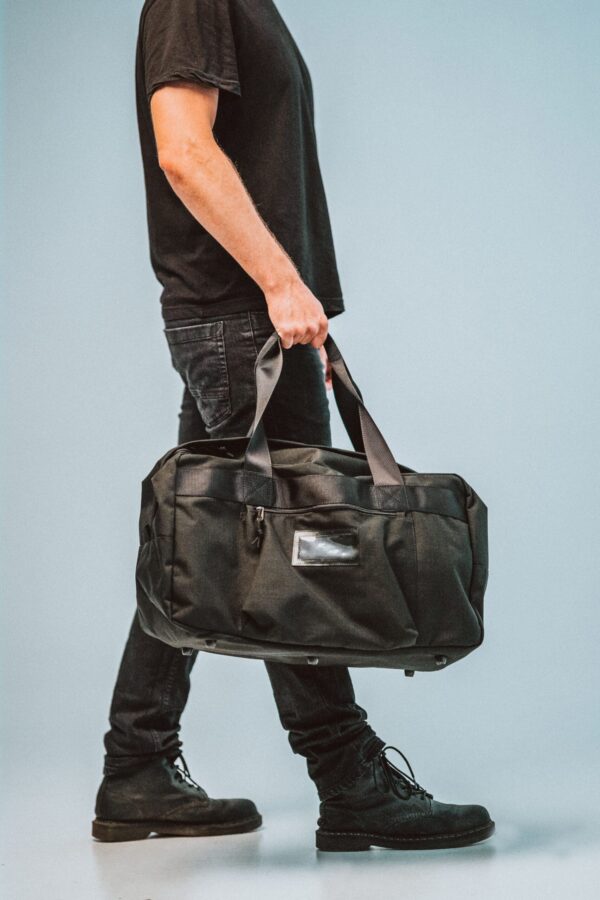 Galvi-Linda Travel Bag - Black - Image 4
