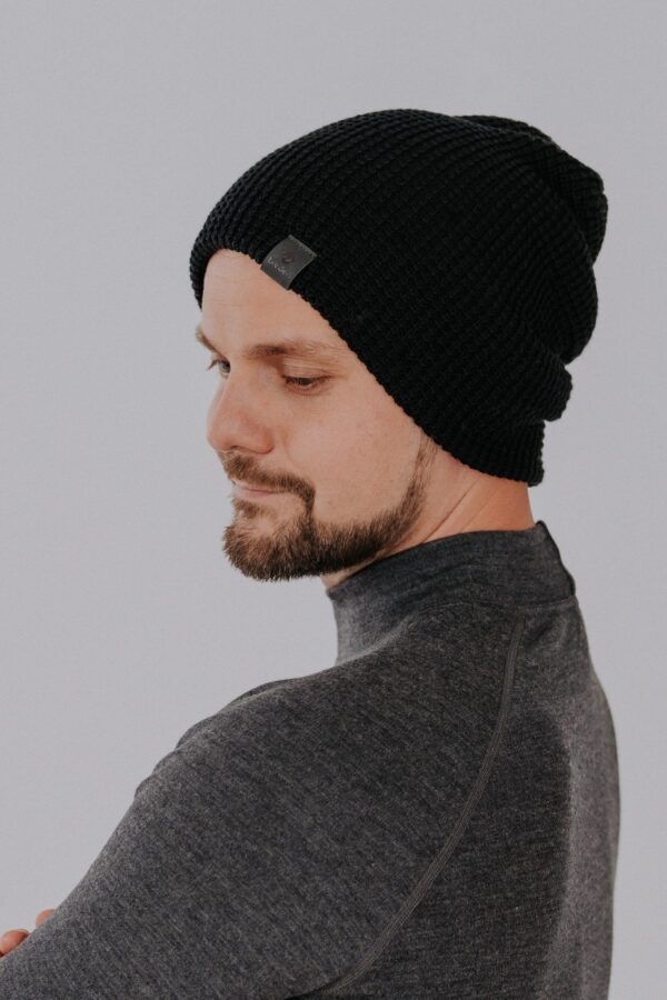 Breden Knitted 100% Merino Wool Cap WULF - Image 4