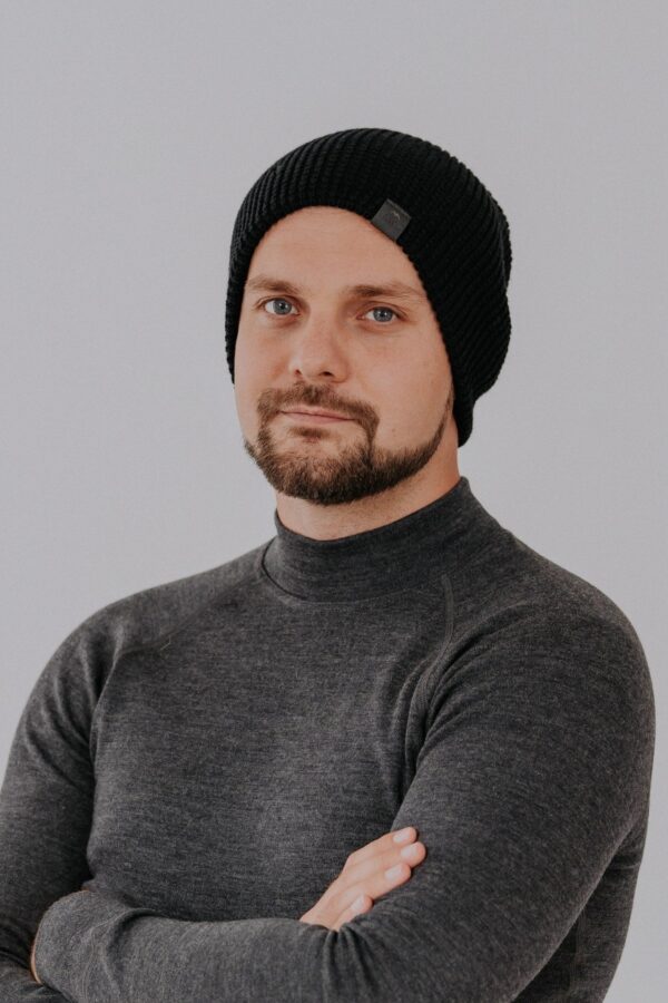 Breden Knitted 100% Merino Wool Cap WULF - Image 5